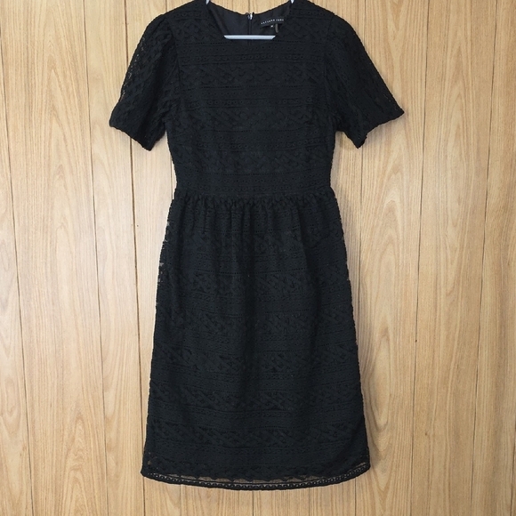 Endless Rose Dresses & Skirts - Endless Rose Black Lace Midi Dress